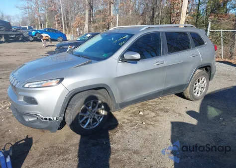 2015 Jeep Cherokee Latitude z USA, uszkodzony, nr VIN 1C4PJLCS8FW783004